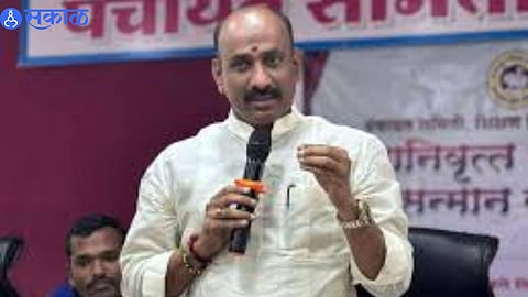 Police probe begins after threat allegations following a felicitation event in Dudhni.