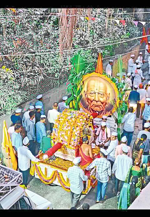 चौलमध्ये स्वामी समर्थ पालखी सोहळा