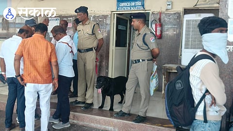 Manwath Road train incident Maharashtra