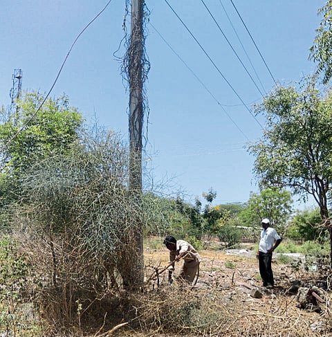 नऊ गावांचा वीजपुरवठा खंडित