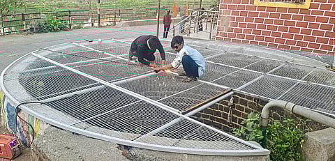 आळंदीत उघड्या विहिरींवर संरक्षक जाळ्या