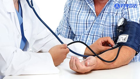 कोळवणमध्ये महामानवाला आरोग्य सेवेतून अभिवादन! भारतरत्न डॉ. बाबासाहेब आंबेडकर जयंतीनिमित्त ९५ नागरिकांची मोफत तपासणी; रक्तदान शिबिरासही प्रतिसाद