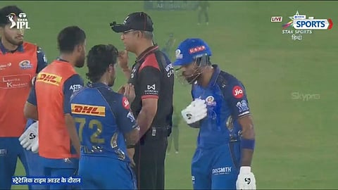Hardik Pandya Seen Scolding Tilak Varma
