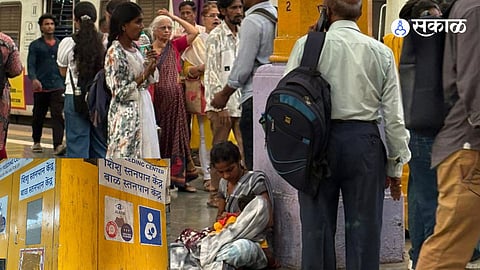 रेल्वेची 'हिरकणी' वाऱ्यावर! कुर्ला स्थानकावर शिशु स्तनपान केंद्राची दयनीय अवस्था; देखभालीअभावी मातांची कुचंबणा