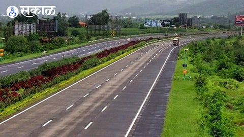 Mumbai-Pune Route block