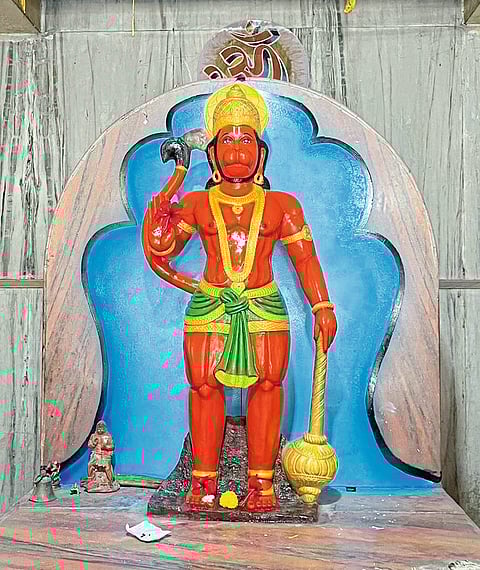 सामाजिक आणि सांस्कृतिक वारसा लाभलेले गाव