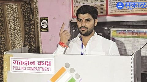 56.20% Voting in Rahuri; Smooth Process Overall Despite VVPAT and EVM Glitches