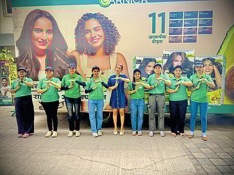 गार्नियरच्या ‘कलर कार मोहिमे’ला उत्स्फूर्त प्रतिसाद