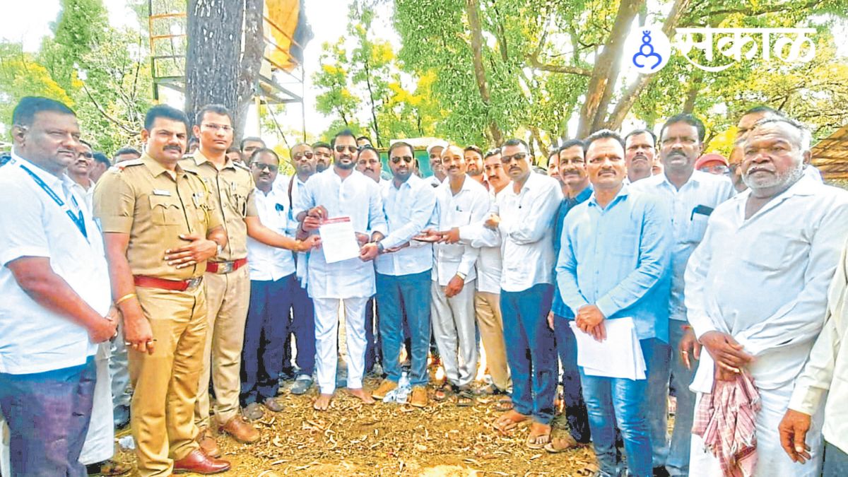 Chandoli Sanctuary wildlife attack protest