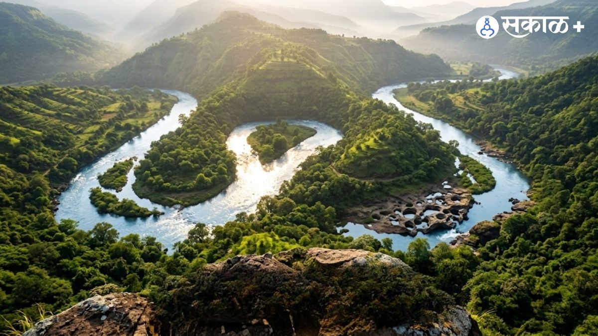 150-million-year evolution, living vs dying rivers and conservation challenges