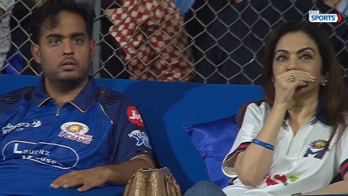 Travis Head capitalizes after Mumbai Indians miss a crucial appeal during MI vs SRH IPL 2026 clash.