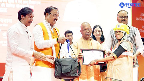 Labour Day Gift: CM Yogi Announces ₹5 Lakh Health Insurance & 300-Bed ESIC Hospital