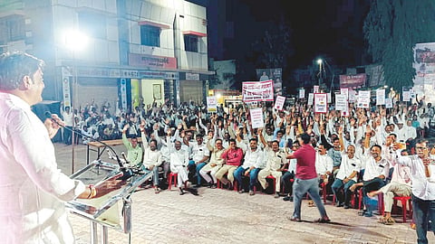 Shaktipeeth Highway Protest sangli kameri farmers