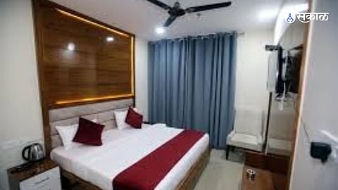 Satara Café Busted for Renting Rooms for Immoral Activities