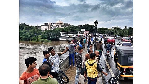 पुणेकरांनो अफवांपासून राहा सावध! 'ही' आहे पुण्यातील खरी परिस्थिती