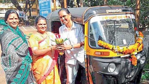 गणपती इलो, चला गावाक!