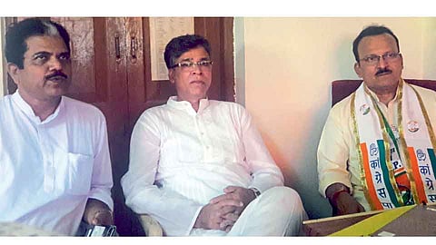 हिंदू महासभेचे अजिंक्‍य गावडे काँग्रेसबरोबर