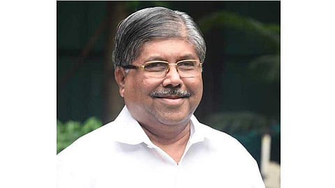 BJP is not trying to pull government down   said Chandrakant Patil