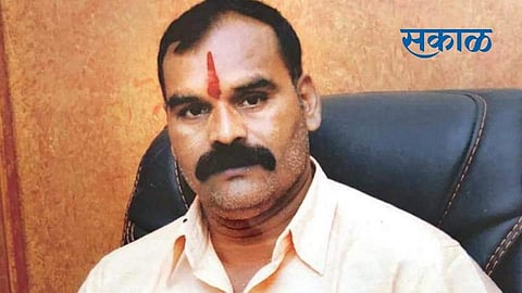 Filed a case against a close associate of Gaja Marane for cutting the cake in the street and crowd gathered 