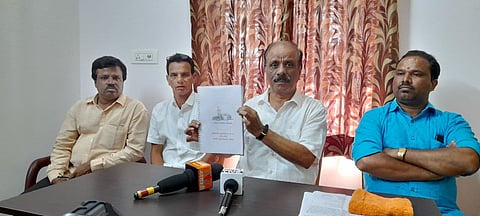Baban Salgaonkar's criticism Mayor Parab sawantwadi konkan sindhudurg