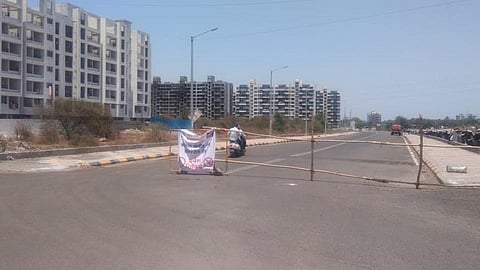 मोशी परिसर सील असूनही नागरिकांचा मुक्तसंचार?