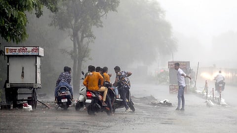 Nagpur experienced heavy rain today read full story 