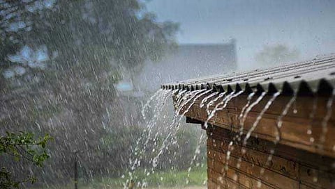 जळगाव जिल्ह्यात पावसाची अद्याप माघार नाही 