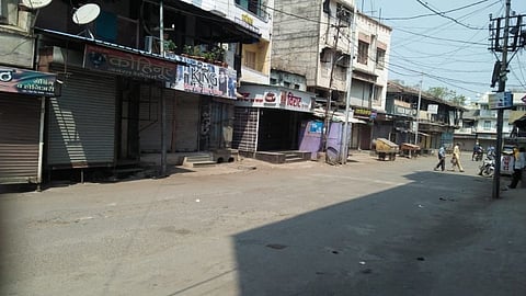 One hundred percent response to the three day Janata Curfew in Manmad Nashik Marathi News