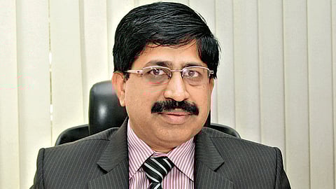 कोरोनाच्या लढाईत घटले आयुक्त शेखर गायकवाड यांचे वजन