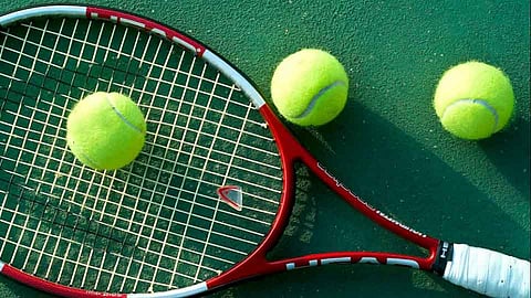 ऋतुजा दुसऱ्या फेरीत; स्नेहल मुख्य स्पर्धेत