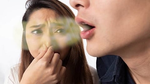 know about the remedies of smell from mouth 