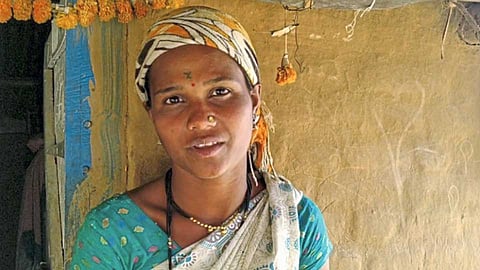 नाशिक - बेझे-हिरडी गावाच्या मधोमध असलेल्या वस्तीमधील यशोदा निरगुडे.