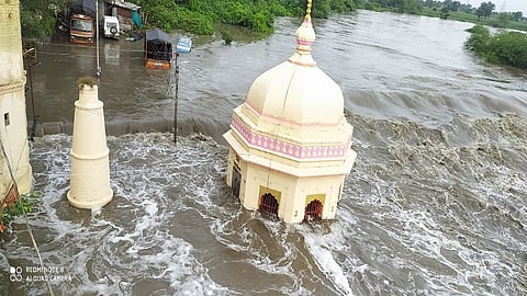 पाउस मोठा.jpg