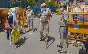 मुंबईतील नऊ कंटेनमेंट झोन रद्द; नागरीकांवरील बंधनेही काहीशी शिथिल...