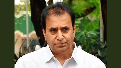 agitation in front of Home Minister Anil Deshmukhs house
