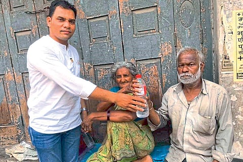 A doctor who quenches the thirst of beggars 