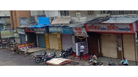 भोसरीत सकाळी 'जनता कर्फ्यू'चा फज्जा अन् सायंकाळी ही परिस्थिती...