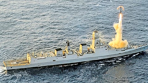 ‘ब्राह्मोस’चे भारतीय नौदलाला बळ