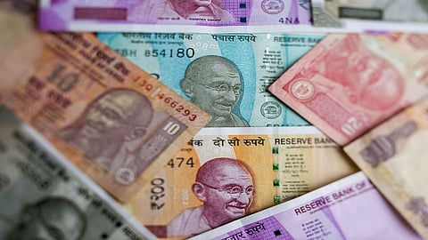 पैशाच्या पाऊस चांगलाच अंगलट; भोंदूबाबाच्या कारनाम्यामुळे वृध्द महिलेला शॉक