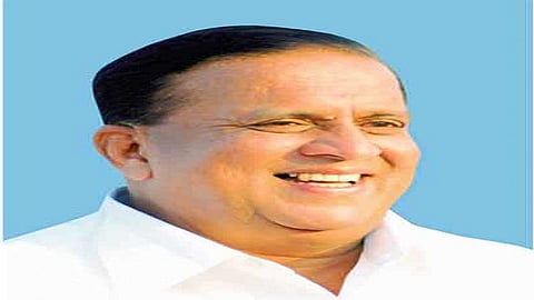 arun lad visit to mantri hasan mushrif in kagal request and blessing from mushrif in kolhapur