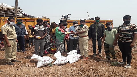 police offcier  and EGO help all people in hupari kolhapur martahi news