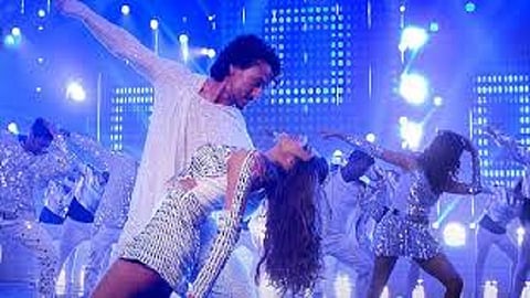 बॉलिवूडचा हा कलाकार म्हणतो मला मायकेल जॅक्‍सन सारखे व्हायचय 