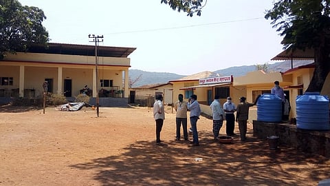 Quarantine made 54  people in the separation room in mandangad kokan marathi news