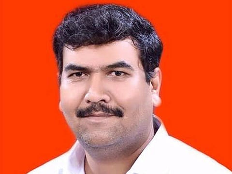 mangesh kadav