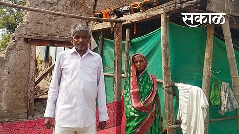 Khed's disabled couple asked 'Why give a house ..!