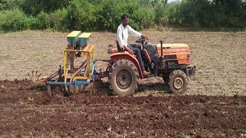 rabi sowing was sart farmers also started his work on farm in sangli but with less money is available