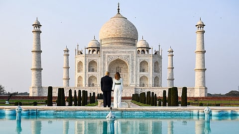 us president donald trump visits taj mahal says thanks to India