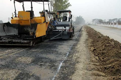 राखेचा वापर अन्‌ तोही महामार्ग कामासाठी
