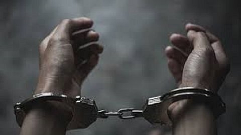 चारित्र्याच्या संशयातून पत्नी व मुलीचा खून करणारा अटकेत