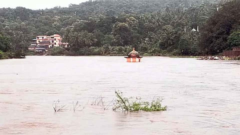 गणेशोत्सवाच्या पूर्वसंध्येला राजापुरात पूरस्थिती 